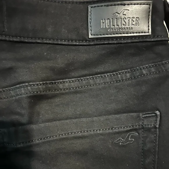 Hollister Black High-Rise Flare Jeans - Picture 3 of 3